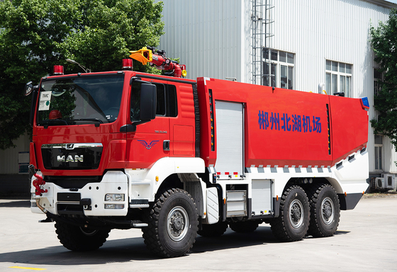 6x6 MAN Động cơ cứu hỏa sân bay 11 tấn Với bể nước 10000L Giá xe chuyên dụng Trung Quốc nhà máy