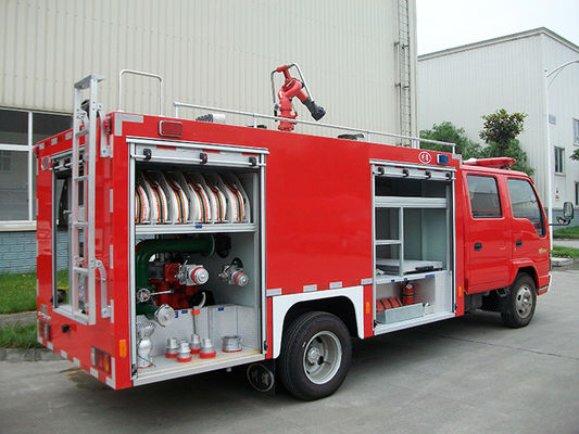 Xe cứu hỏa nhỏ ISUZU với thùng chất lỏng 2000 lít và cabin hàng đôi